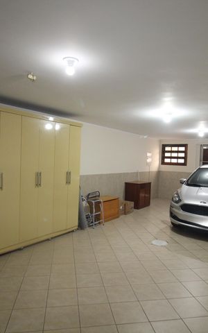 Casa à venda com 207m², 3 quartos e 4 vagasGaragem