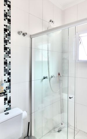 Casa à venda com 70m², 2 quartos e 1 vaga Casa à venda com 70m², 2 quartos e 1 vagaBanheiro da Suíte 1