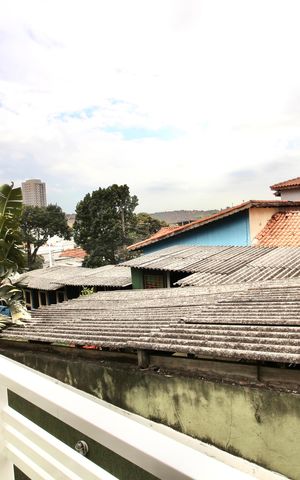 Casa à venda com 70m², 2 quartos e 1 vaga Casa à venda com 70m², 2 quartos e 1 vagaVaranda
