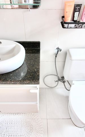 Casa à venda com 70m², 2 quartos e 1 vaga Casa à venda com 70m², 2 quartos e 1 vagaBanheiro da Suíte 1