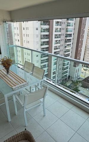 Apartamento para alugar com 134m², 4 quartos e 2 vagas Apartamento para alugar com 134m², 4 quartos e 2 vagasVaranda