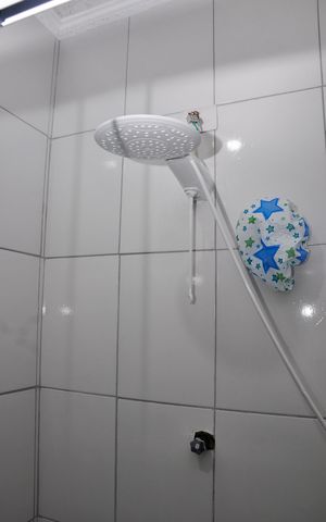 Casa à venda com 90m², 2 quartos e 1 vaga Casa à venda com 90m², 2 quartos e 1 vagaDetalhe - Banheiro Social
