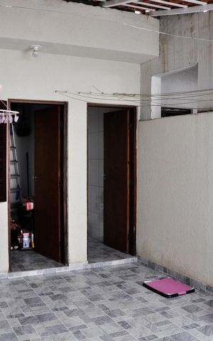 Casa à venda com 90m², 2 quartos e 1 vaga Casa à venda com 90m², 2 quartos e 1 vagaÁrea de Serviço e Quintal