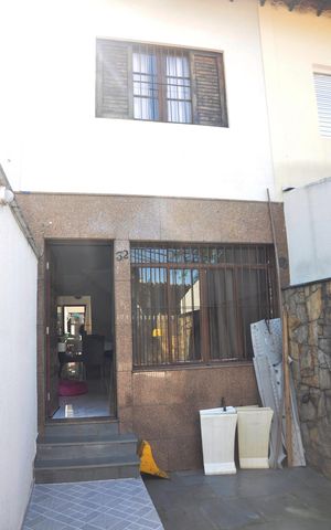 Casa à venda com 90m², 2 quartos e 1 vaga Casa à venda com 90m², 2 quartos e 1 vagaGaragem