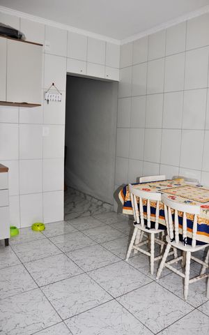 Casa à venda com 90m², 2 quartos e 1 vaga Casa à venda com 90m², 2 quartos e 1 vagaDetalhe - Cozinha