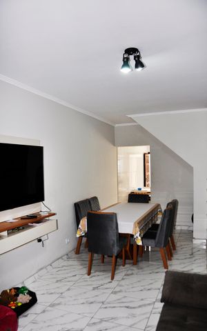Casa à venda com 90m², 2 quartos e 1 vaga Casa à venda com 90m², 2 quartos e 1 vagaDetalhe - Sala e Sala de Jantar