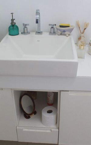 Casa à venda com 250m², 3 quartos e 2 vagasBanheiro