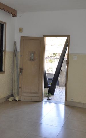 Casa para alugar com 100m², 1 quarto e sem vagaSala