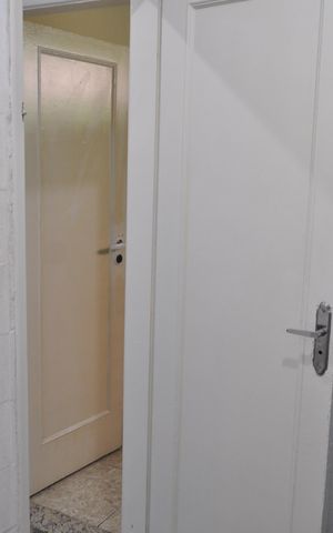 Casa para alugar com 100m², 1 quarto e sem vagaBanheiro social