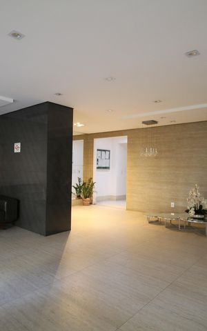Apartamento à venda com 84m², 2 quartos e 2 vagasHall social