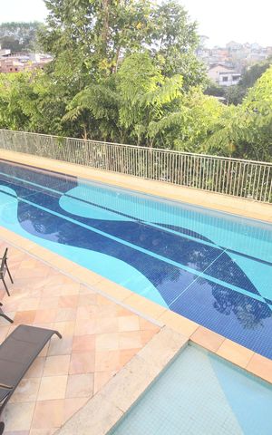 Apartamento à venda com 84m², 2 quartos e 2 vagasÁrea comum - Piscina