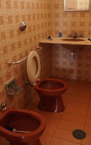 Casa para alugar com 240m², 4 quartos e 4 vagasBanheiro 2