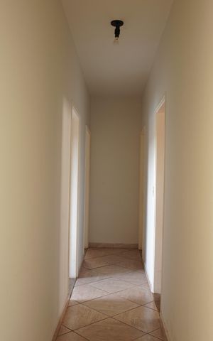 Casa para alugar com 240m², 4 quartos e 4 vagasQuartos Corredor