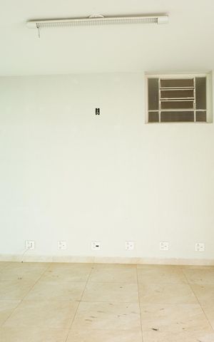 Casa para alugar com 240m², 4 quartos e 4 vagasEntrada