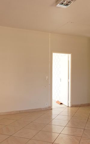 Casa para alugar com 240m², 4 quartos e 4 vagasSala 1