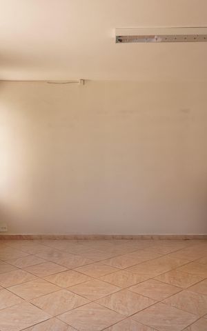 Casa para alugar com 240m², 4 quartos e 4 vagasSala 1