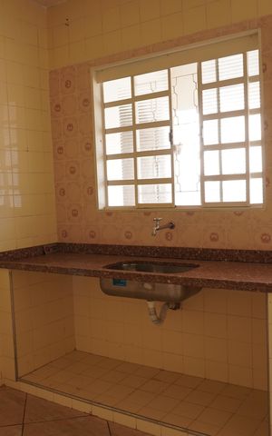 Casa para alugar com 240m², 4 quartos e 4 vagasEdícula - Cozinha