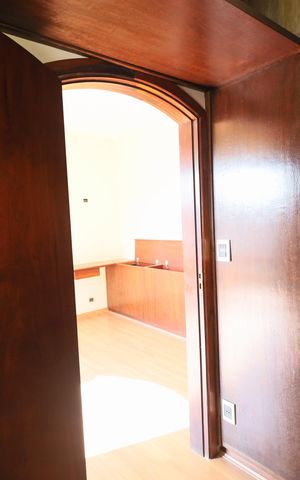 Casa à venda com 320m², 5 quartos e 4 vagasCloset da suíte 1