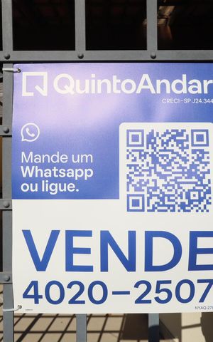 Casa à venda com 320m², 5 quartos e 4 vagasPlaca