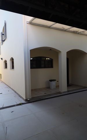 Casa à venda com 320m², 5 quartos e 4 vagasQuintal
