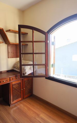 Casa à venda com 320m², 5 quartos e 4 vagasSuíte 3