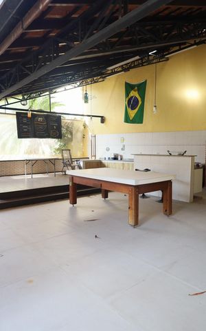 Casa à venda com 320m², 5 quartos e 4 vagasQuintal