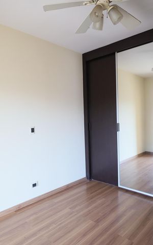Casa à venda com 320m², 5 quartos e 4 vagasSuíte 2