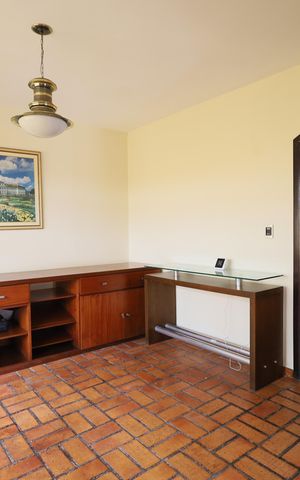 Casa à venda com 320m², 5 quartos e 4 vagasSala