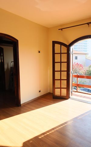 Casa à venda com 320m², 5 quartos e 4 vagasSuíte 1