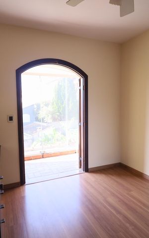 Casa à venda com 320m², 5 quartos e 4 vagasSuíte 2