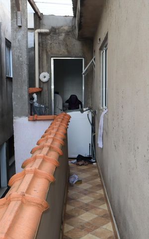 Casa à venda com 86m², 5 quartos e 1 vagaÁrea de Serviço