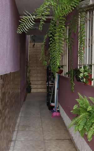 Casa à venda com 86m², 5 quartos e 1 vagaCorredor