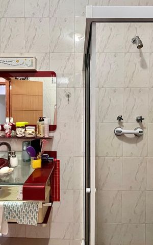 Apartamento para alugar com 200m², 3 quartos e 1 vaga Apartamento para alugar com 200m², 3 quartos e 1 vagaBanheiro da suíte 1