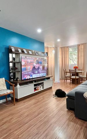 Apartamento para alugar com 200m², 3 quartos e 1 vaga Apartamento para alugar com 200m², 3 quartos e 1 vagaSala