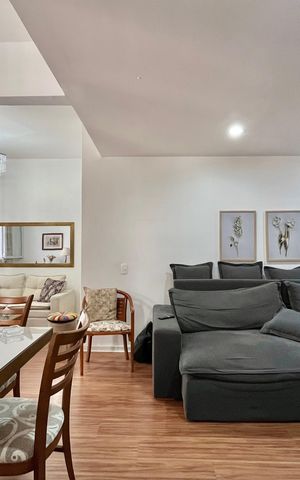 Apartamento para alugar com 200m², 3 quartos e 1 vaga Apartamento para alugar com 200m², 3 quartos e 1 vagaSala