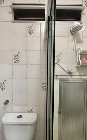 Apartamento para alugar com 200m², 3 quartos e 1 vaga Apartamento para alugar com 200m², 3 quartos e 1 vagaBanheiro social