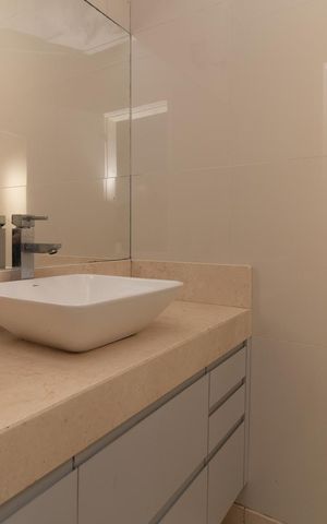 Apartamento para alugar com 167m², 2 quartos e 2 vagas Apartamento para alugar com 167m², 2 quartos e 2 vagasBanheiro do Quarto 2