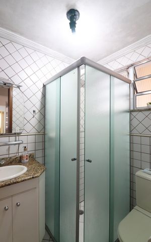 Casa à venda com 180m², 3 quartos e 2 vagasBanheiro Social 2