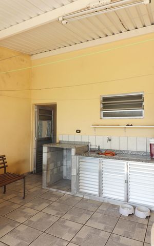 Casa à venda com 180m², 3 quartos e 2 vagasEspaço Gourmet