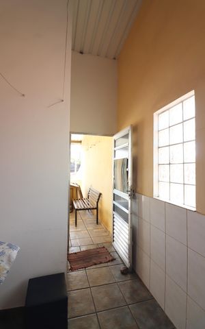Casa à venda com 180m², 3 quartos e 2 vagasÁrea de Serviço