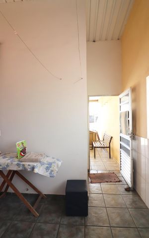 Casa à venda com 180m², 3 quartos e 2 vagasÁrea de Serviço