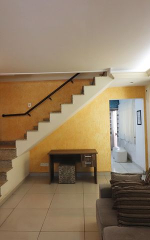 Casa à venda com 180m², 3 quartos e 2 vagasSala 