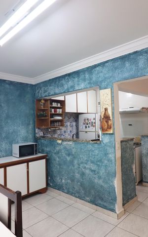 Casa à venda com 180m², 3 quartos e 2 vagasCopa/Cozinha 