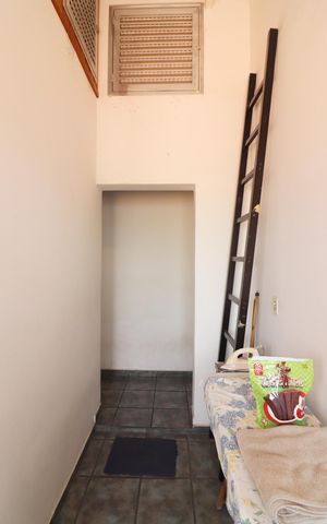 Casa à venda com 180m², 3 quartos e 2 vagasÁrea de Serviço