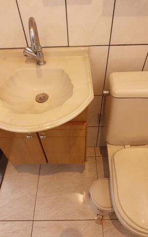 Casa à venda com 180m², 3 quartos e 2 vagasBanheiro Social