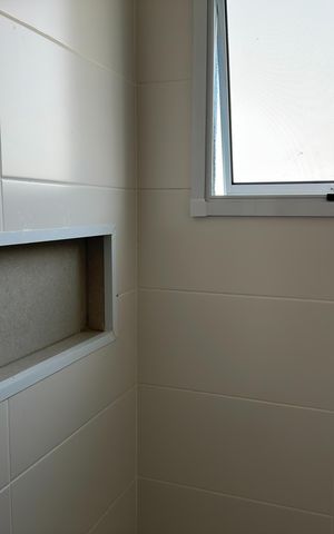 Apartamento para alugar com 64m², 2 quartos e 1 vaga Apartamento para alugar com 64m², 2 quartos e 1 vagaBanheiro da Suíte 1