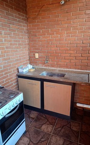 Casa à venda com 260m², 4 quartos e 5 vagas Casa à venda com 260m², 4 quartos e 5 vagasÁrea externa