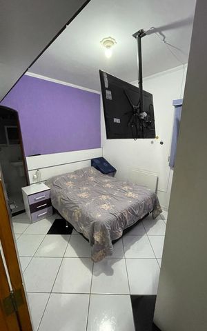 Casa à venda com 260m², 4 quartos e 5 vagas Casa à venda com 260m², 4 quartos e 5 vagasQuarto