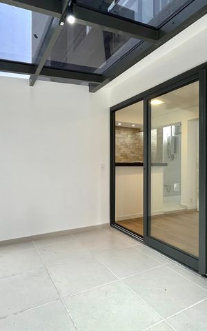 Apartamento para alugar com 120m², 2 quartos e 1 vaga Apartamento para alugar com 120m², 2 quartos e 1 vagaVaranda da Sala