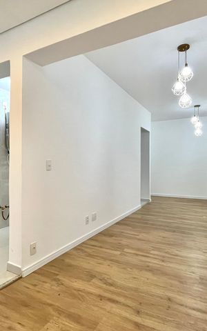 Apartamento para alugar com 120m², 2 quartos e 1 vaga Apartamento para alugar com 120m², 2 quartos e 1 vagaSala